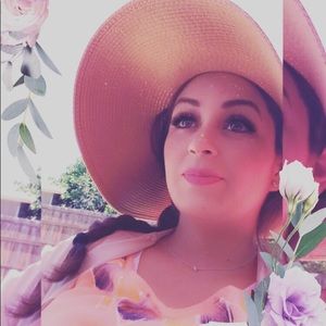 Meet your Posher, Alejandra